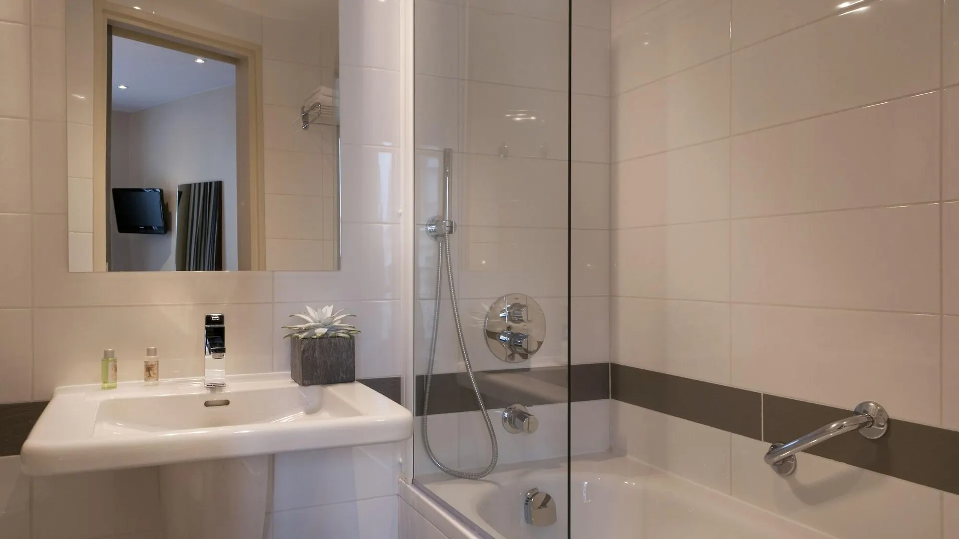 Hotel Verlain Paris